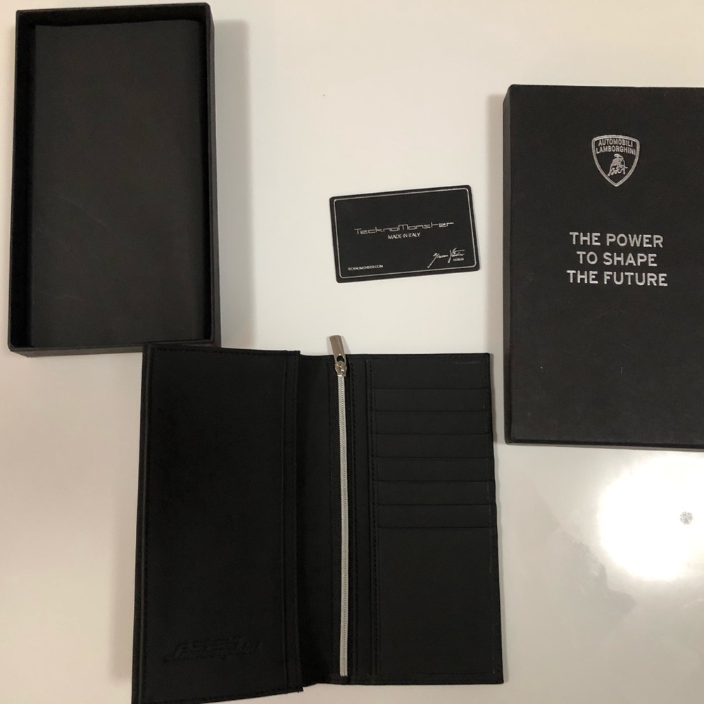 Lamborghini carbon fiber wallet